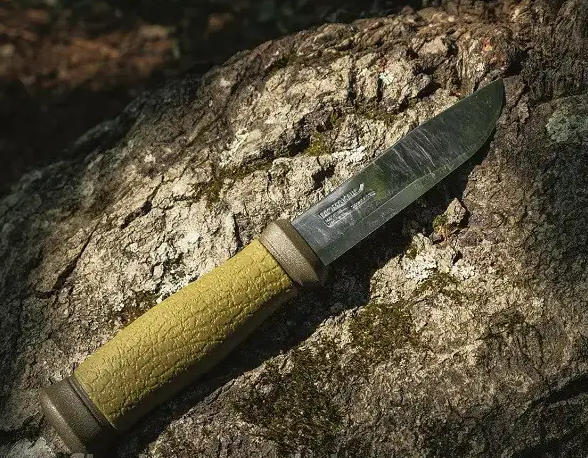 Ніж Morakniv Outdoor 2000 Green (10629). Швеція.