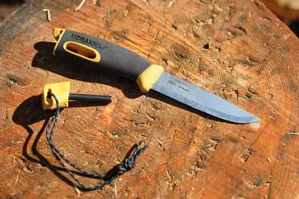 Ніж Morakniv Companion Spark Yellow 13573. Швеція.